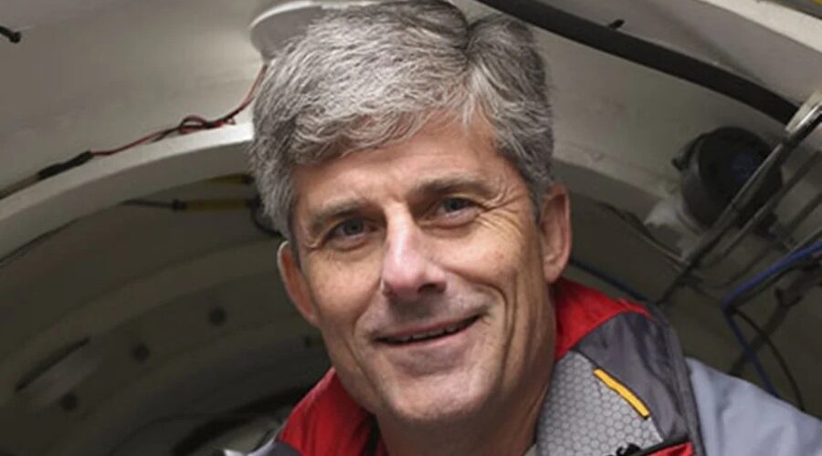 Quem era o CEO da OceanGate, dona de submarino que implodiu próximo a destroços do Titanic