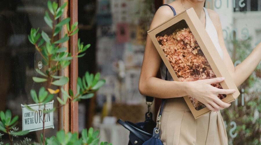 Personalização, combos e vendas antecipadas: 5 ideias para atrair clientes no Dia dos Namorados