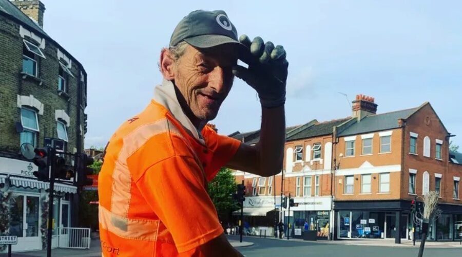 Moradores arrecadam R$ 7 mil para presentear faxineiro, mas empresa barra doação