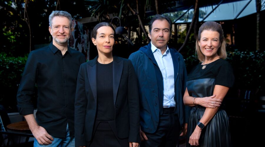 Empreendedores de agências de turismo de luxo concorrentes se unem para em empresa para capacitar profissionais