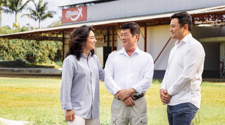 Família que começou vendendo massa de pão de queijo em balde hoje fatura R$ 17 milhões com opções congeladas
