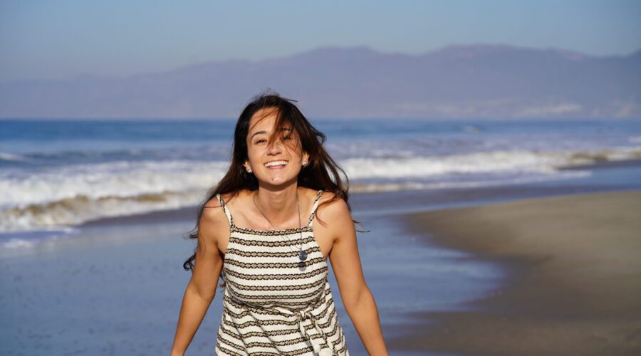 Empreendedora une astrologia e inteligência artificial e fatura mais de R$ 10 milhões