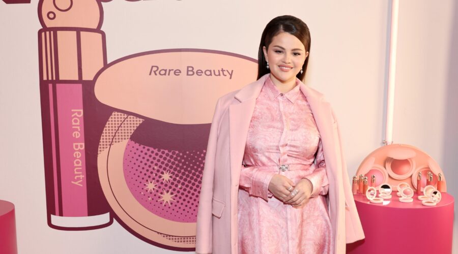 Selena Gomez entra para o grupo de bilionários; veja de onde vem a fortuna da atriz