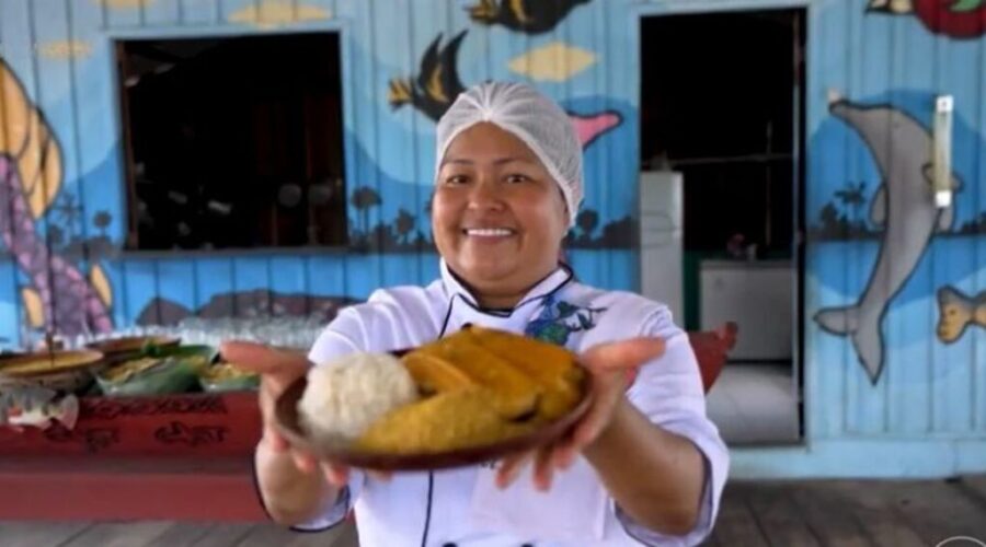 Empreendedora indígena fatura até R$ 40 mil por mês com restaurante de culinária regional