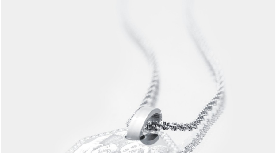 Acium consolida presença global com joias de aço personalizadas e mais de 400 unidades no mundo