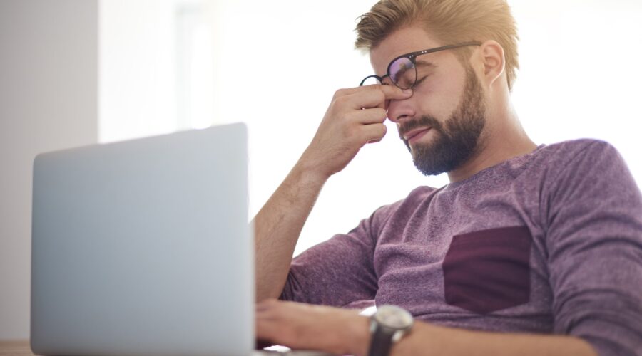 Essa frase comum pode ser um erro na introdução de e-mails, dizem especialistas